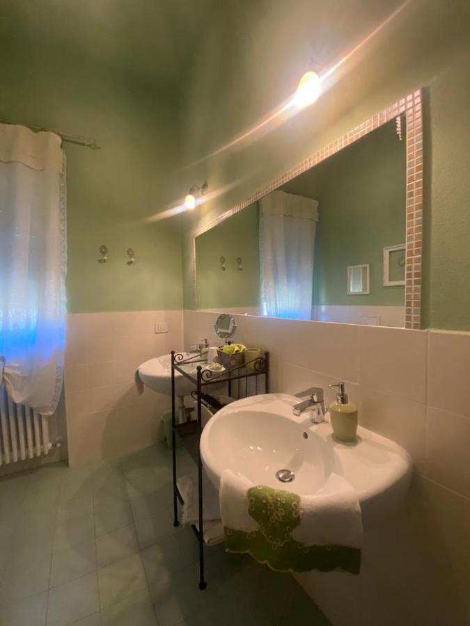 Bed & Breakfast Cascina Beatrice Rodello Exterior photo