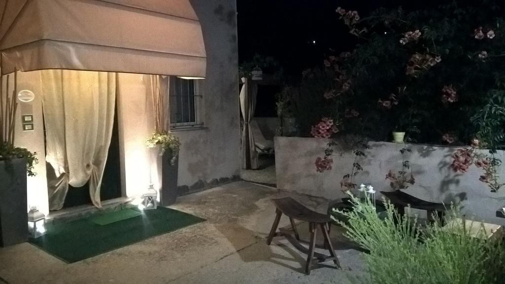 Bed & Breakfast Cascina Beatrice Rodello Exterior photo